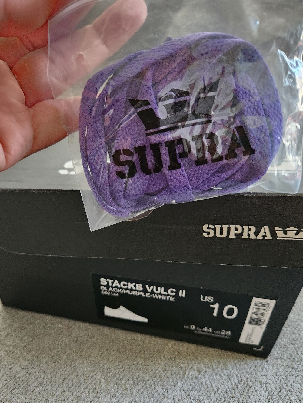 Supra Black Low-Top Loafers with White Sole and Purple Eyelets - Picture 6 of 6
